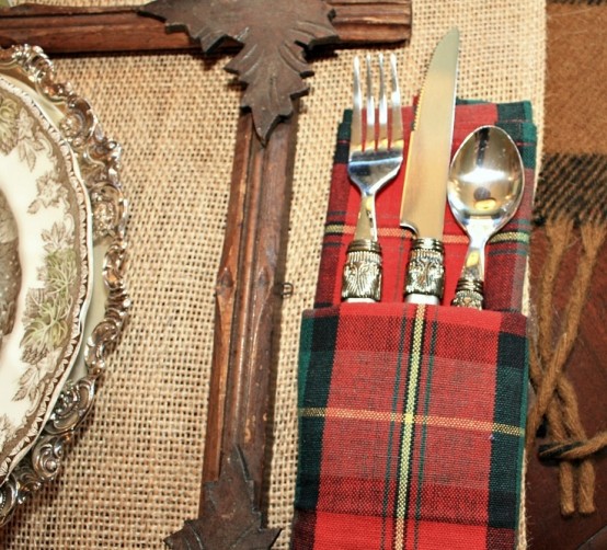 a bright plaid cutlery pocket is a lovely idea for fall and Thanksgiving, you can make as many as you need yourself