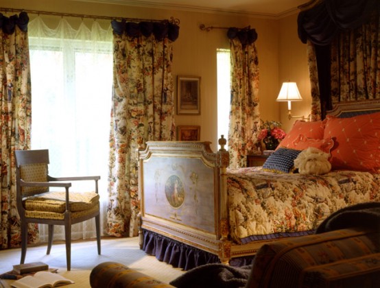 Warm Bedrooms Design in Old School Style by Maura Taft