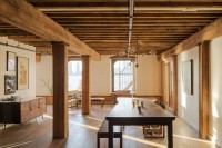 warm-manhattan-home-with-an-extensive-wood-use-2