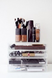 ways-to-organize-your-makeup-and-beauty-products-like-a-pro-10