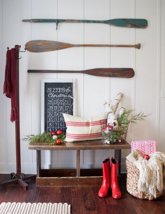 Welcoming And Cozy Christmas Entryway Decor Ideas