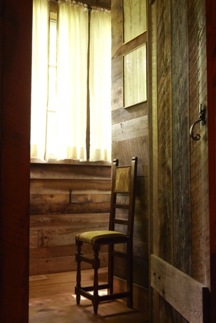 Welcoming Retreat In North Carolina Forests