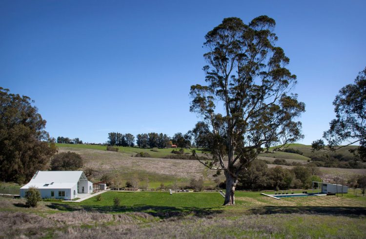 White Barn Like House With Modern Features
