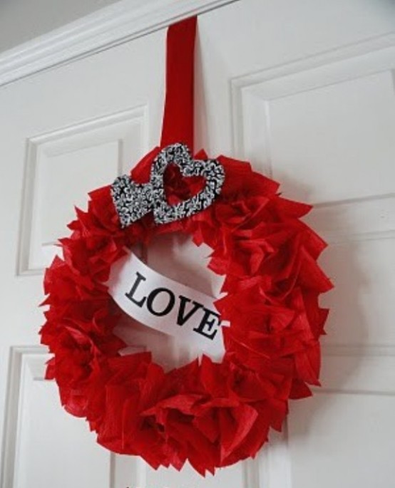 Wreath And Garland Ideas For Valentine's Day