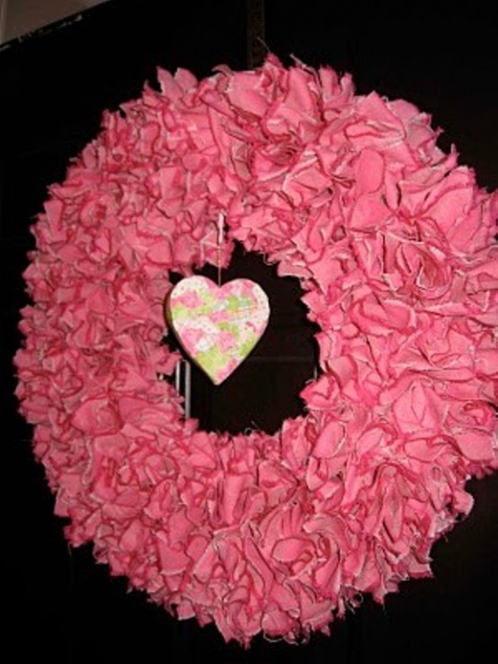 Wreath And Garland Ideas For Valentine's Day